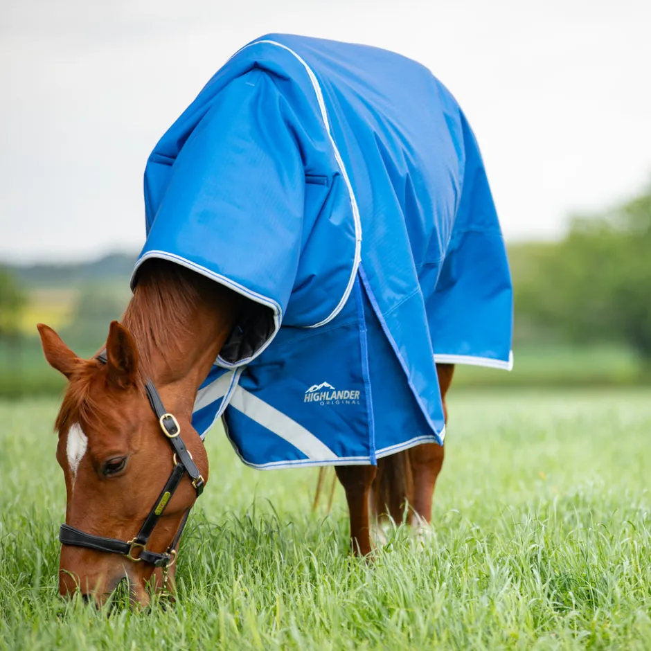 Shires Equestrian Highlander Original 200 Turnout Rug & Neck Set